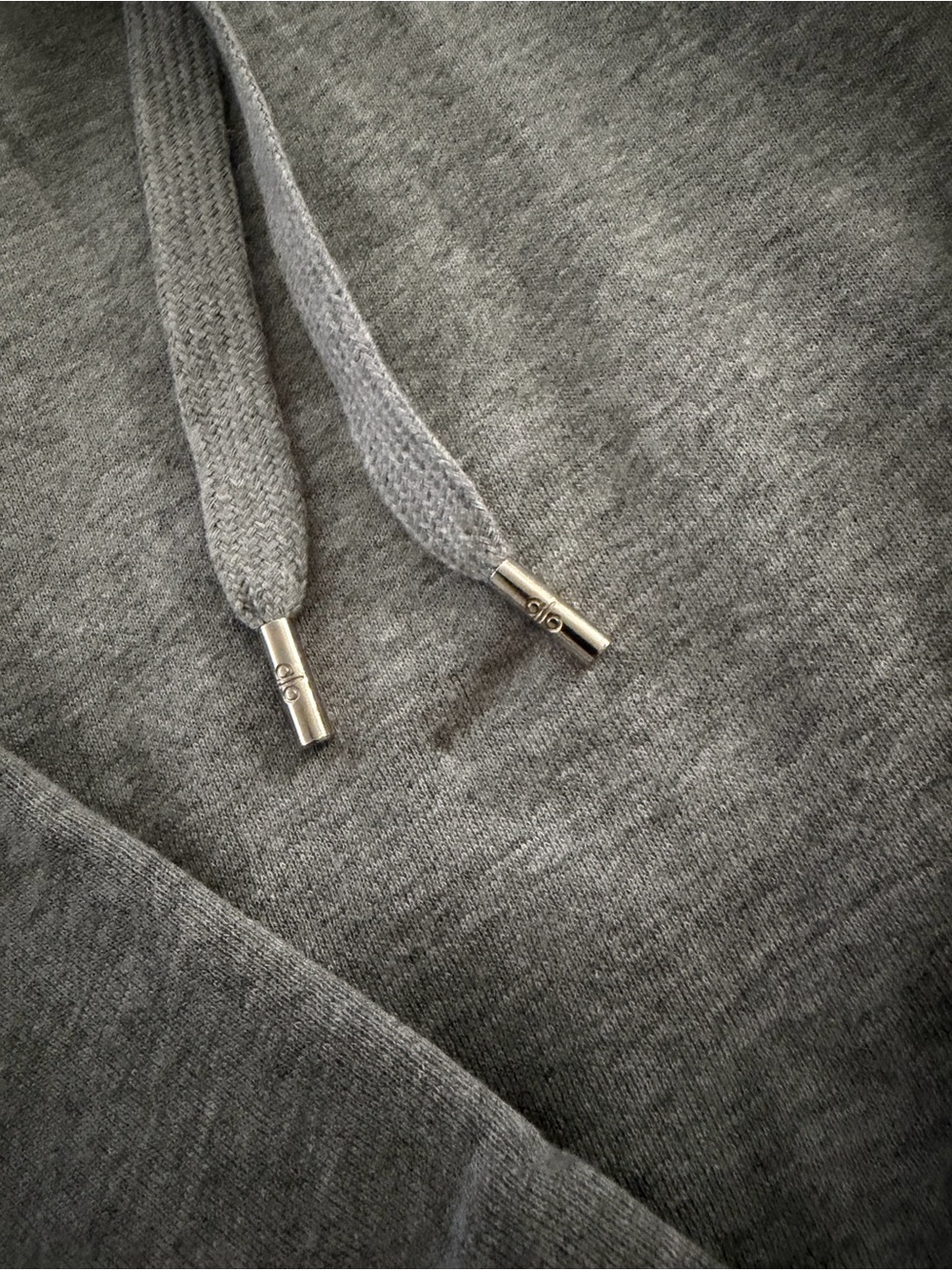 Men Sweater Subcategory Classification - Picture 3 of 3